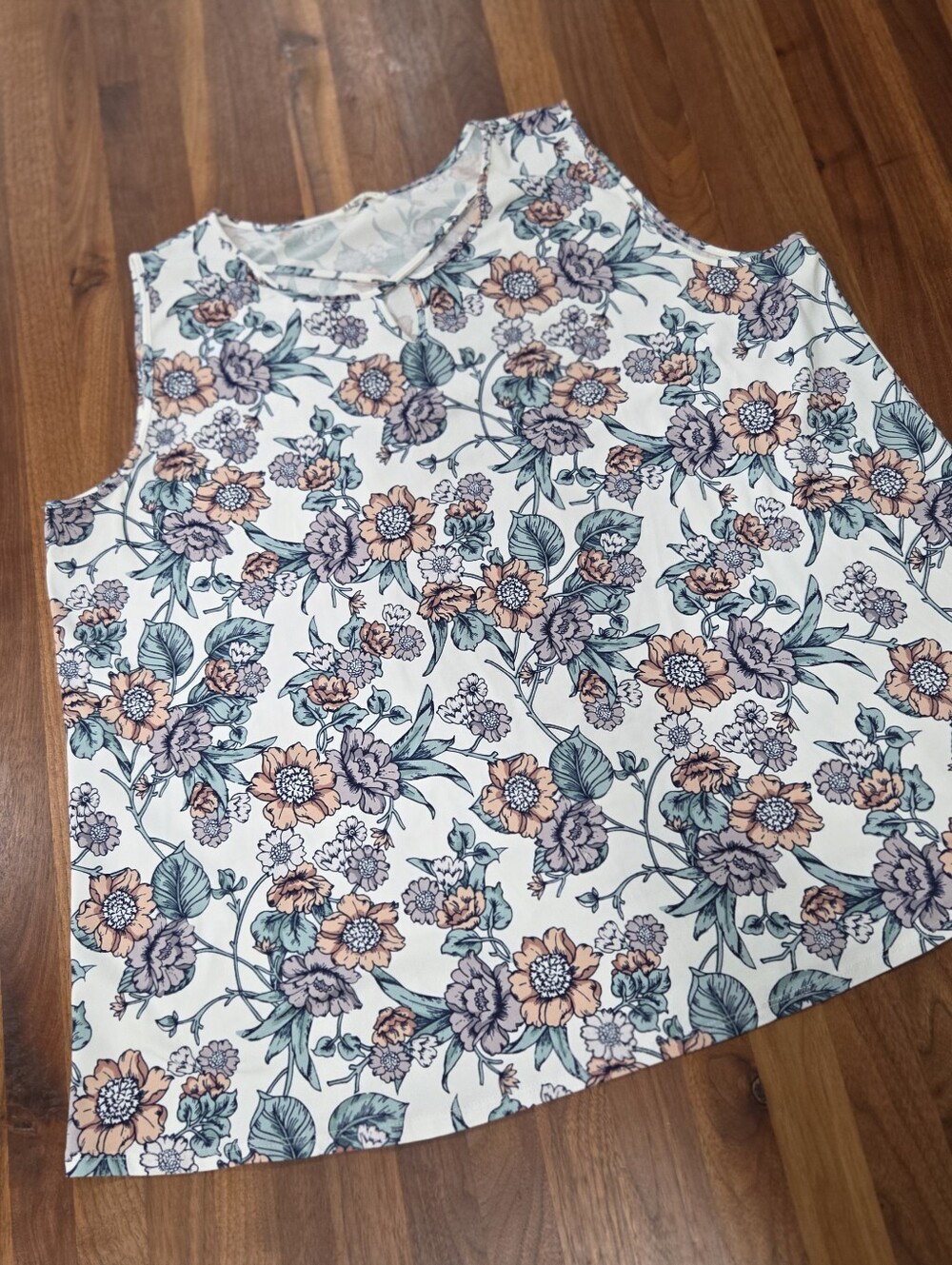 White Lili Floral Print Stretch Sleeveless Tank Top Size 3X